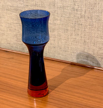 Load image into Gallery viewer, Blue and red glass vase by Bo Borgström for Åseda Glasbruk