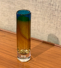 Load image into Gallery viewer, Glass vase by Vicke Lindstrand for Kosta, Sweden