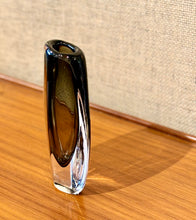 Load image into Gallery viewer, Sommerso glass vase by Nils Landberg for Orrefors, Sweden