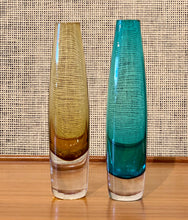 Load image into Gallery viewer, Mustard yellow glass vase by Bo Borgström for Åseda Glasbruk