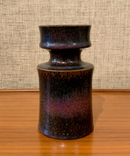 Load image into Gallery viewer, Unique vase (circa 1968) by Stig Lindberg