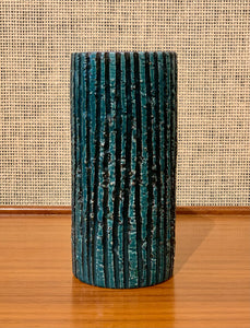 Aira vase by Mari Simmulson