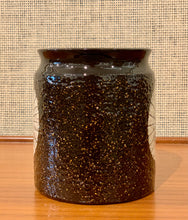 Load image into Gallery viewer, Aster pot by Mari Simmulson for Upsala-Ekeby