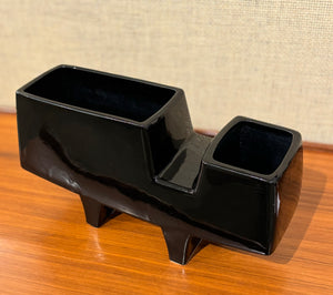 Black modernist Japanese Ikebana vessel