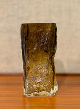 Load image into Gallery viewer, Glass vase by Kaj Blomqvist for Kumela Riihimäki, Finland