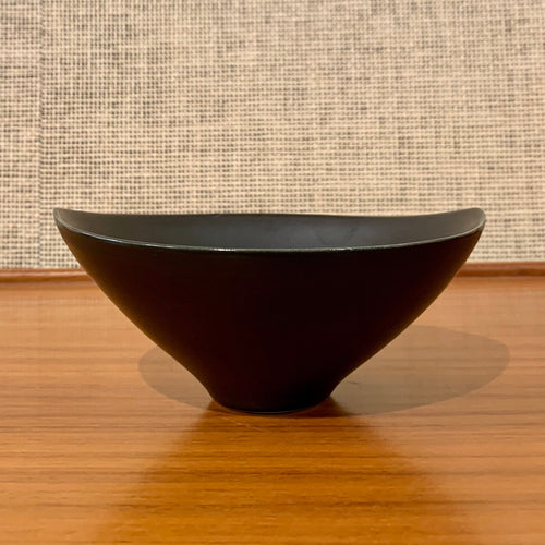 Bowl by Annikki Hovisaari for Arabia