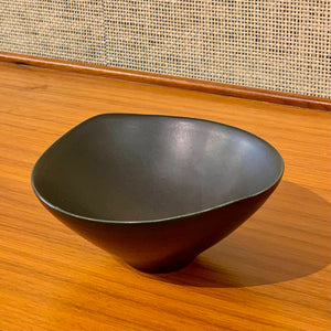 Bowl by Annikki Hovisaari for Arabia