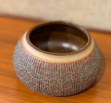 Load image into Gallery viewer, Bowl by Einar Johansen for Søholm Stentøj
