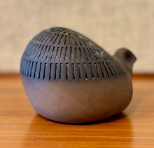 Load image into Gallery viewer, Ceramic bird by Tomas Anagrius for Alingsås Keramik