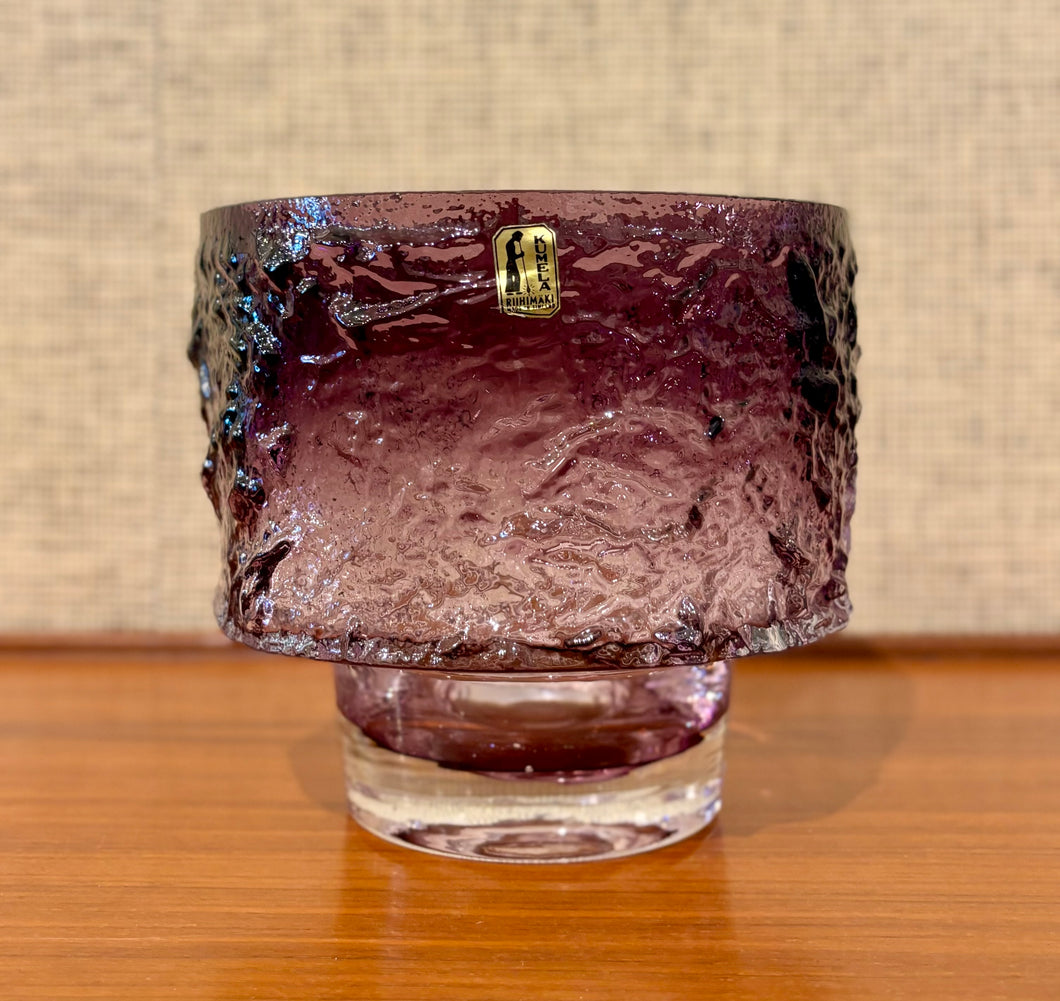 Large purple glass bowl / vase by Kaj Blomqvist for Kumela Riihimäki, Finland