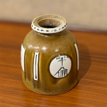 Load image into Gallery viewer, Thalia vase by Lisa Larson for Gustavsberg