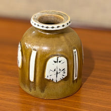 Load image into Gallery viewer, Thalia vase by Lisa Larson for Gustavsberg