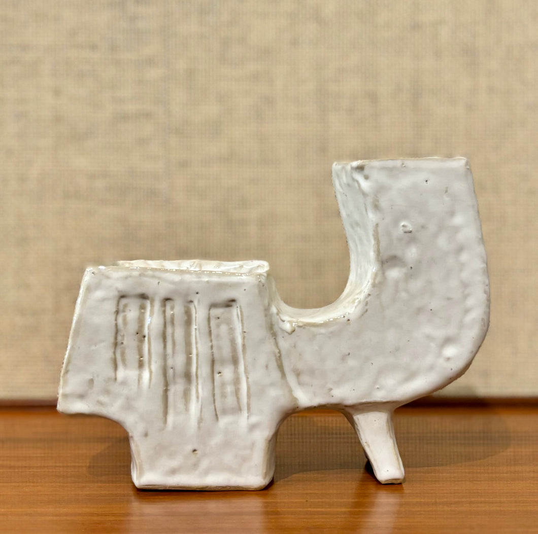 Off white modernist Japanese Ikebana vessel