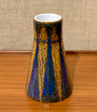Load image into Gallery viewer, Rubus vase by Mari Simmulson for Upsala-Ekeby