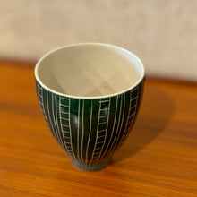 Load image into Gallery viewer, Siena vase by Raija Uosikkinen for Arabia, Finland