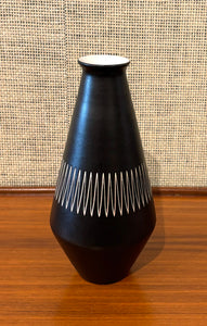 Tall vase by Sven Erik Skawonius for Upsala-Ekeby