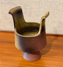 Load image into Gallery viewer, Japanese brown suiban pedestal Ikebana vessel