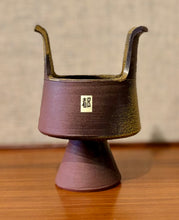 Load image into Gallery viewer, Japanese brown suiban pedestal Ikebana vessel